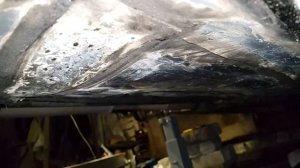 Ремонт задних арок и порогов авто клёпками.