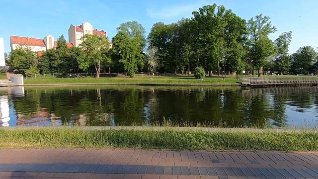 КАЛИНИНГРАДСКИЙ ПРОМЕНАД У ДОМА Е. ГРИШКОВЦА