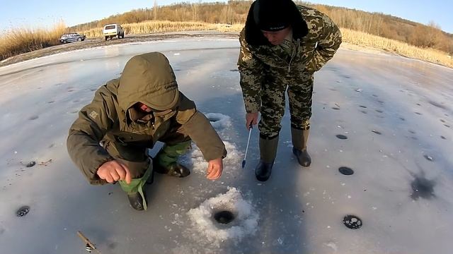 18+ НОВИНКА!!!ЛОВЛЯ КАРПА КАРАСЯ ЗИМОЙ НА МОРМЫШКУ смотреть онлайн