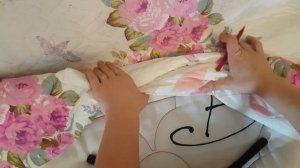 Что нужно сделать, чтобы накидка не "сползала" с дивана