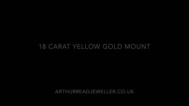 18 carat yellow oval sapphire ring with trefoil diamond shoulders £1,200.00 смотреть онлайн