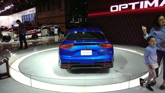 Kia Stinger смотреть онлайн