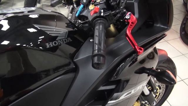Honda CBR 600RR 600FA #01636 смотреть онлайн