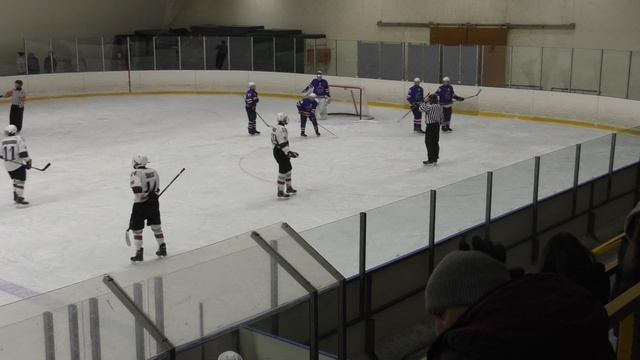 Третий период игры МКМ - Рига 02 смотреть онлайн