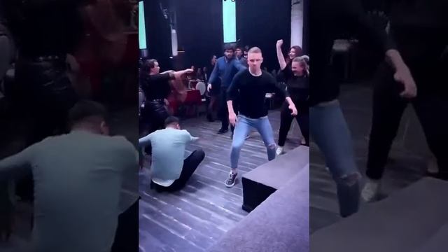 Супер тусе смотреть онлайн