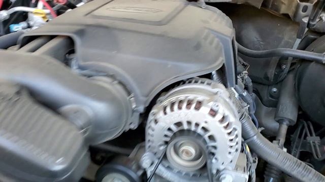 Chevy tahoe 2008 5.3 No Prende no da marcha problema de los postes de la batería смотреть онлайн