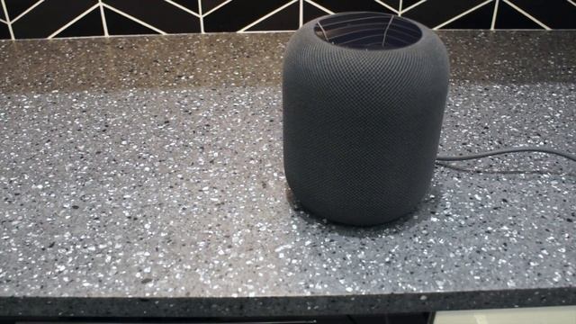 Apple HomePod, Unboxing, Setup and initial impressions. смотреть онлайн