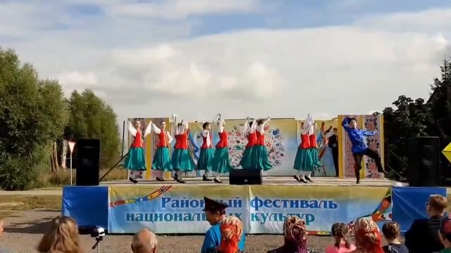 Казачий танец Старшая группа ОХА "Улыбка" смотреть онлайн