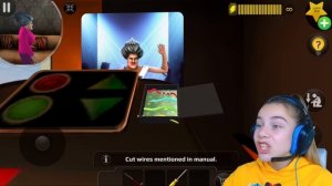 МИСС ТИ стала ПОЛИЦЕЙСКИМ Злая Учительница Scary Teacher 3D