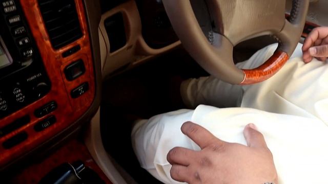 TOYOTA LEXUS LX470 2001 REVIEW: PRICE, SPECS & FEATURES