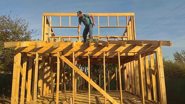 Строим каркасную дачу 6x6 день 20 рабочие моменты