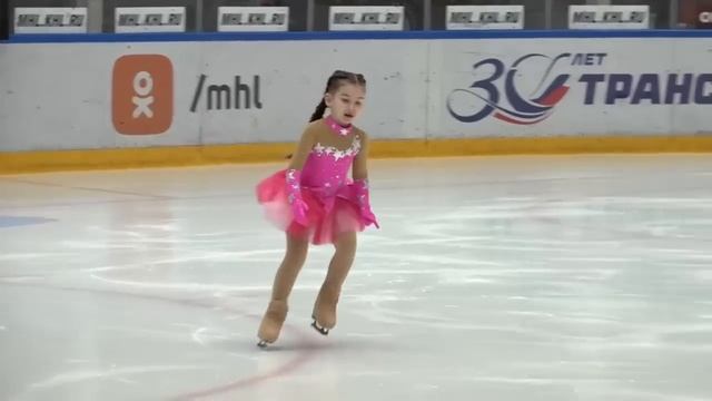 Фигурное катание ,новичок,Есения Качан 5 лет 1 место смотреть онлайн