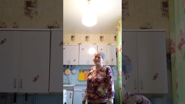 У меня под окном расцветает сирень смотреть онлайн