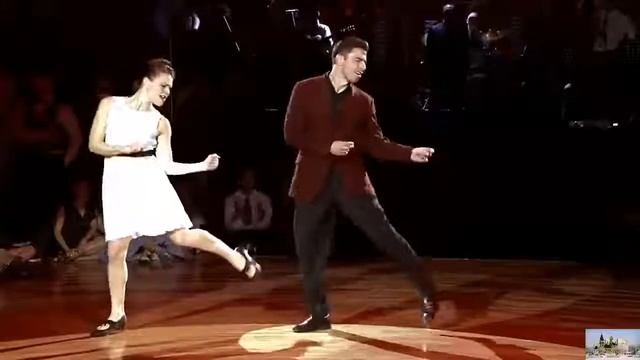 'Шизгаре' хорошая песня, отличный танец смотреть онлайн