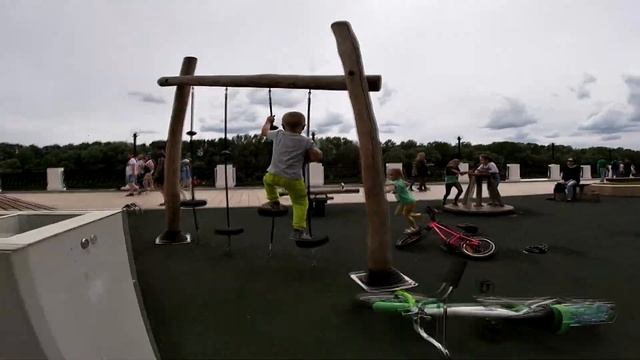 Детское развлечение,папа весь ДЕНЬ с детьми,видео для детей. смотреть онлайн