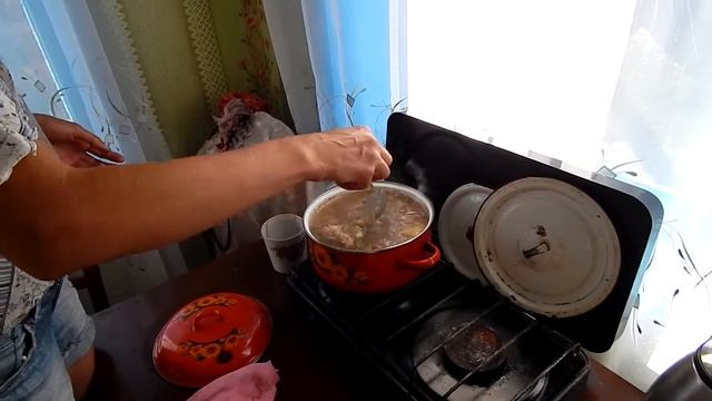 Готовим с юмором. Борщ із домашньої качки від Оксани смотреть онлайн