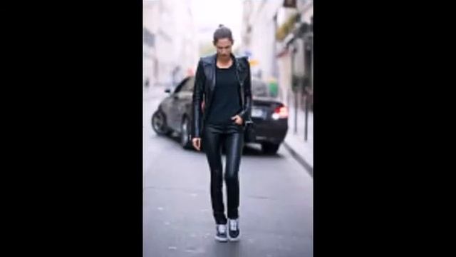 Bianca Balti seen in the streets of Paris in Paris' France. смотреть онлайн