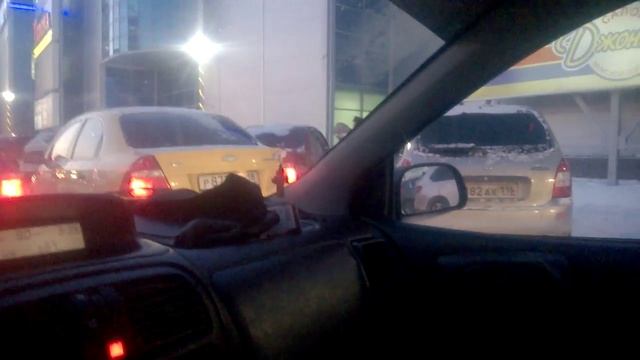 Братухе подгони на днюху желтый Chevrolet смотреть онлайн