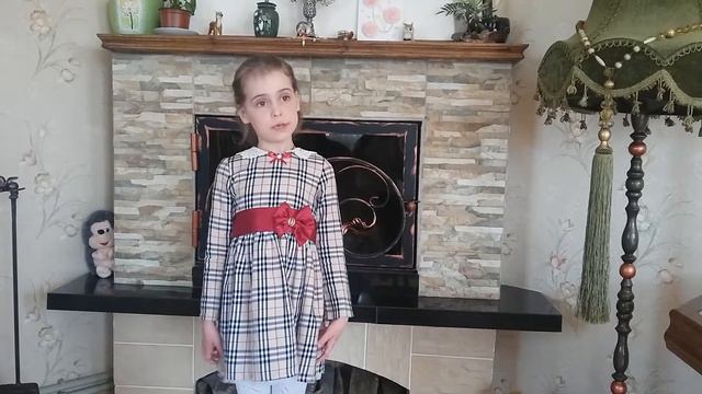 Православная поэзия,читает стихи девочка Аня. смотреть онлайн