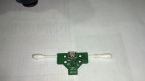 Не заряжается Геймпад ps4 - простой Ремонт джойстика ps4 без Китая