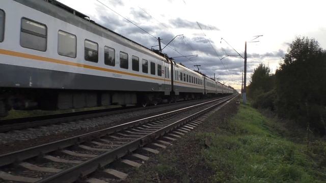 Электропоезд ЭП2Д-0092 ЦППК перегон Петелино - Голицыно смотреть онлайн
