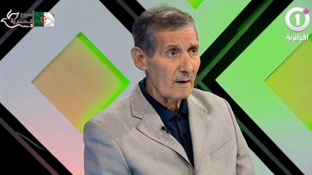 شاهد اللاعب #عبد_الحميد_زوبا.."يبكي بحرقة بعد تذكره اللاعب مصطفى زيتوني رحمه الله" смотреть онлайн