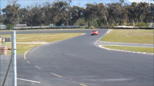 Audi RS3, Audi RS5 & Audi TTRS Coupe & Roadster on track смотреть онлайн