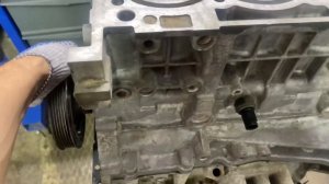 Киа Спортейдж G4KD.пробег 200000 хорошее масло и идеальные вкладыши!но поршня задрало)))