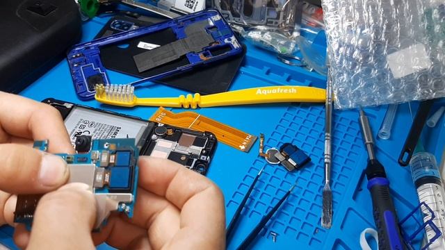 Замена задней основной камеры Samsung А40 смотреть онлайн