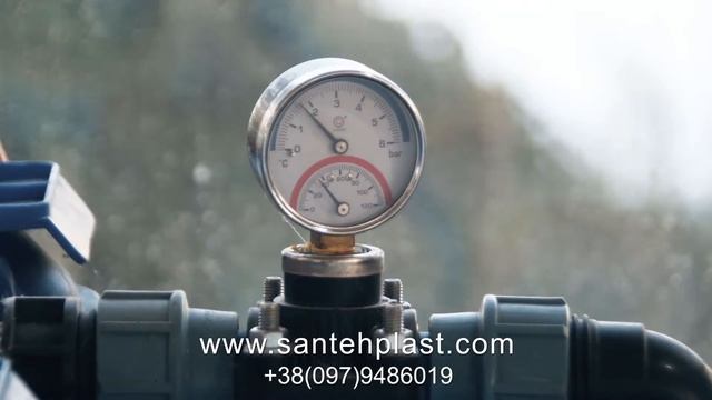 Производство многолетней двухслойной трубки для капельного полива с эмиттером и без "Слепая" смотреть онлайн