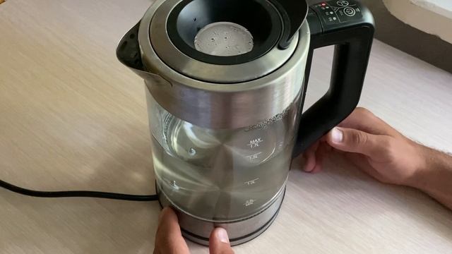 Электрический чайник Polaris PWK 1725CGLD WIFI IQ HOME видеообзор смотреть онлайн