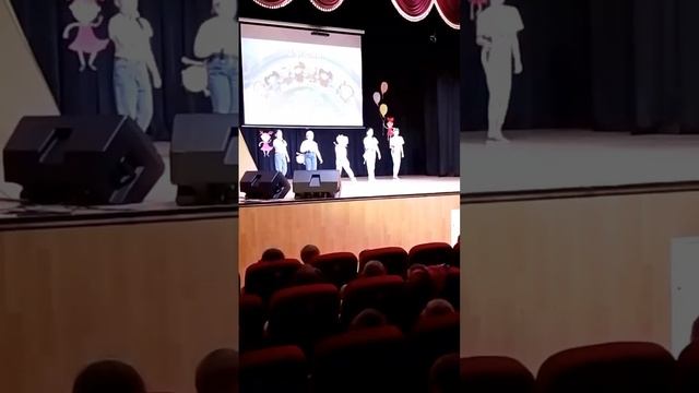 "Ай, будет круто" детская вокальная студия "Шанс" смотреть онлайн