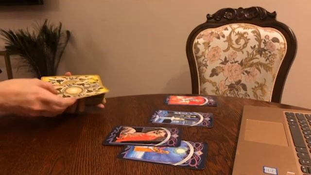 ТАРО-РАСКЛАД: Прояснение отношений. Любит ли он Вас? смотреть онлайн