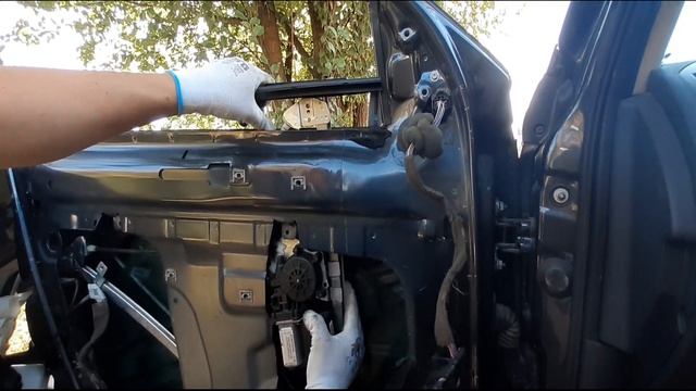 TUTORIAL DEMONTARE MACARA GEAM RENAULT MEGANE 2 2005 смотреть онлайн