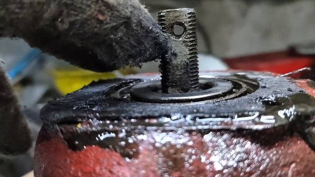 Ступица переднего колеса трактора Т25. Китай и СССР