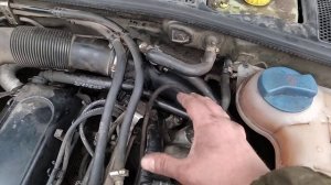 Местонахождение датчика масляного давления Passat B5+, 2.0 AZM