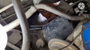 TOYOTA LITE-ACE, 1990 MODEL, Location of oil sending unit.