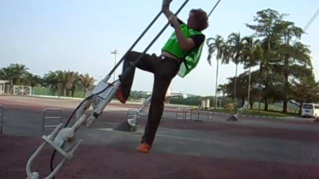 Нереал в Сепанге около трека Малайзия смотреть онлайн