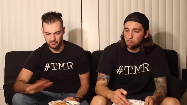 Pizza Guys Bacon Chicken Supreme Pizza - The Two Minute Reviews - Ep. 396 #TMR смотреть онлайн