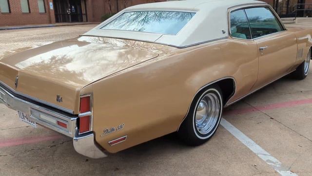 1970 Oldsmobile Delta 88 Royal Holiday Coupe with 455 running engine смотреть онлайн