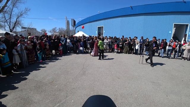 Навруз в Астрахани 2018(интервью представителей Дагестана, народный постановочный танец) смотреть онлайн