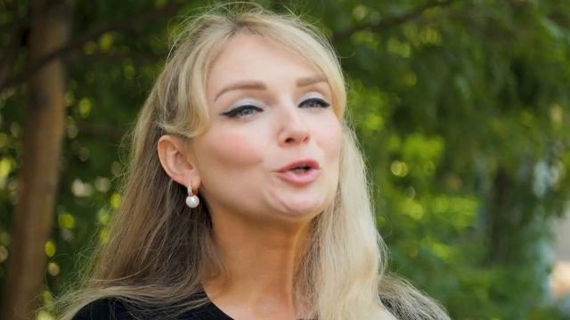 Ольга Заднепрянная читает отрывок из стихотворения Сергея Васильева «Люблю тебя, моя Россия!» смотреть онлайн