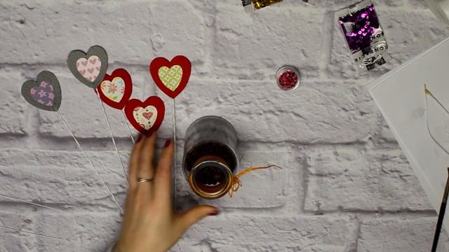 DIY Подарок ко дню святого Валентина. Декор интерьера. Букет из сердечек. смотреть онлайн