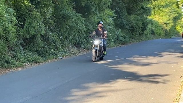 [ WHEELING TRAINING #9 | GSR 750 ] #suzuki #gsr750 #wheeling