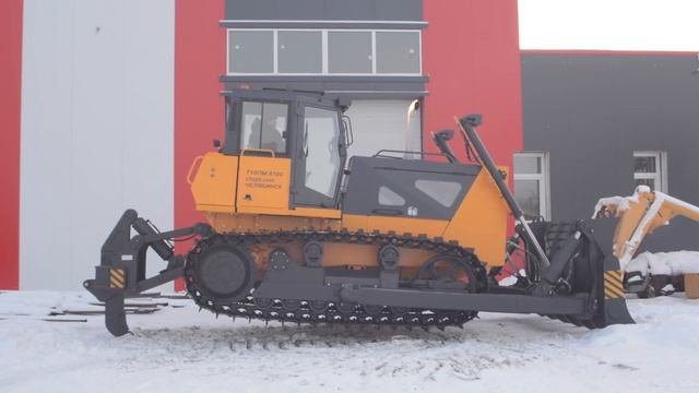 Новый корчеватель пней на Б10М от ЧЗПТ- для очистки территории, для планировки, для посадочных рабо смотреть онлайн