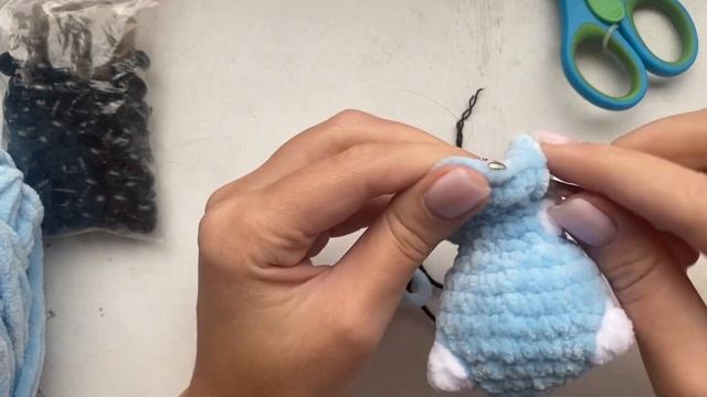 Кролик за час! // Символ 2023 года // Бесплатный мастер-класс для начинающих // Вязаный заяц смотреть онлайн