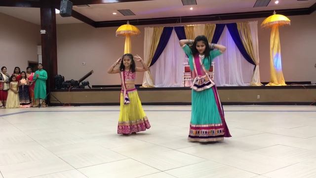 Best Bollywood Indian Wedding Dance Performance by Kids -(Prem Ratan Dhan Payo, Cham Cham) смотреть онлайн