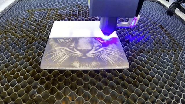 Customizing white tile with a diode laser | Norton White Tile method смотреть онлайн