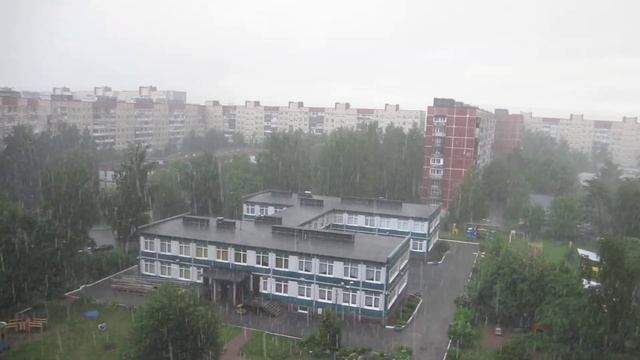 ЛИВЕНЬ С ГРАДОМ И ГРОЗОЙ ИЮНЬ ПИТЕР смотреть онлайн