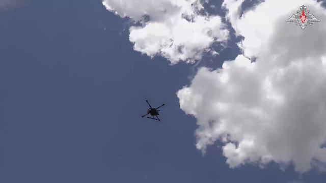 💬 Оператор БпЛА рассказал об использовании тяжелых промышленных коптеров на Южно-Донецком направлен смотреть онлайн